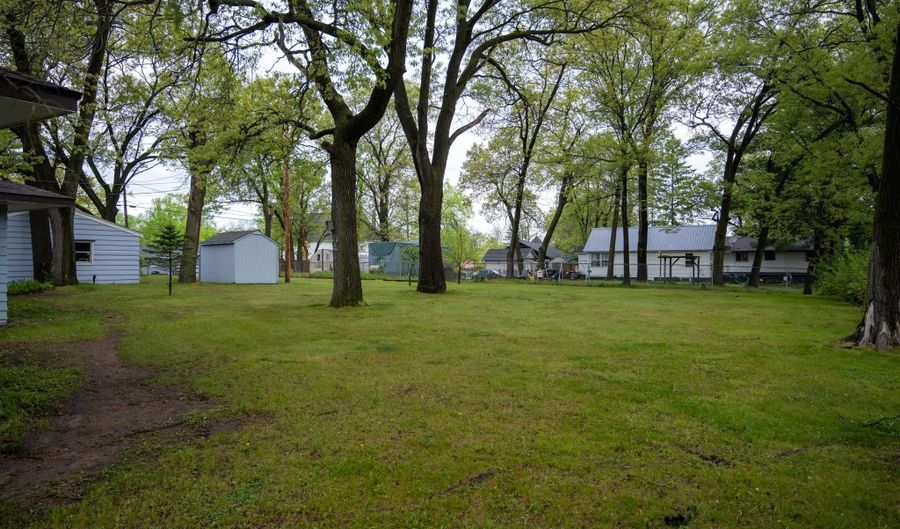 149 S Linden St, Adams, WI 53910 - 5 Beds, 2 Bath