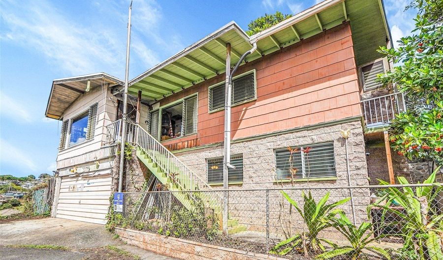 99-402 Aiealani Pl A, Aiea, HI 96701 - 5 Beds, 3 Bath