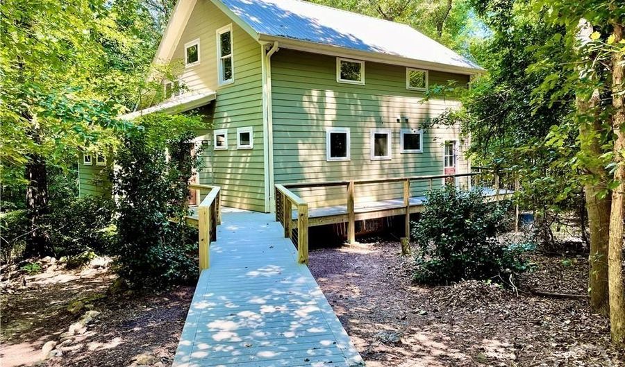 345 Three Oaks Dr, Athens, GA 30607 - 4 Beds, 4 Bath