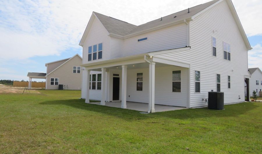 370 Summer Wind Way, Aberdeen, NC 28315 - 4 Beds, 3 Bath