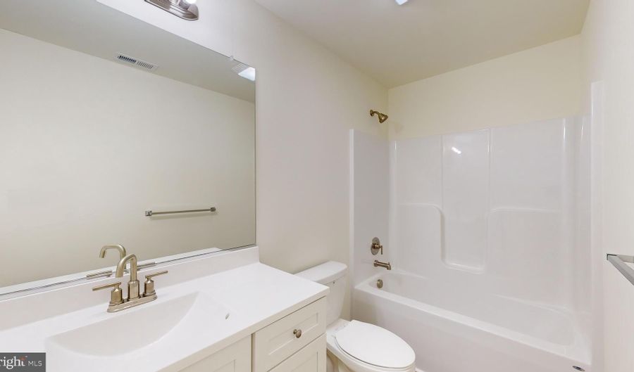 72 GRANDVIEW Dr, Magnolia, DE 19962 - 4 Beds, 3 Bath