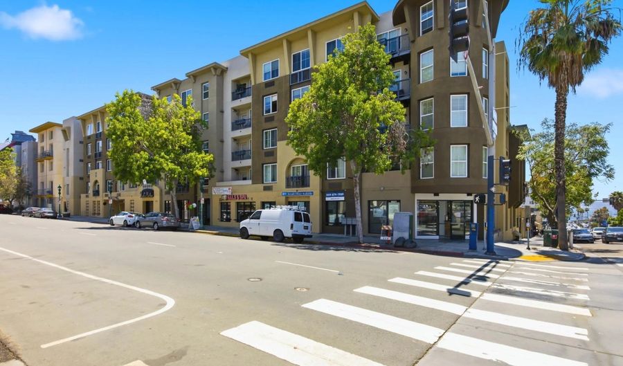 1970 Columbia St 400, San Diego, CA 92101 - 1 Beds, 1 Bath