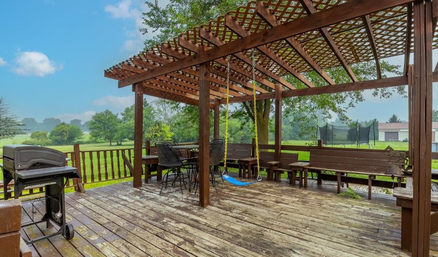 6985 E Hopewell Rd, Avilla, IN 46710 - 4 Beds, 2 Bath
