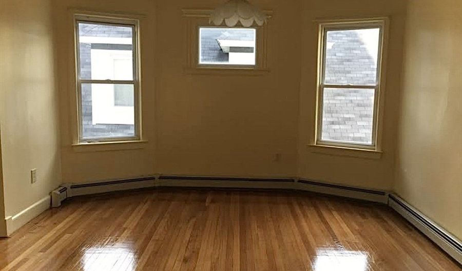 15 Harlem St 3, Boston, MA 02121 - 3 Beds, 1 Bath