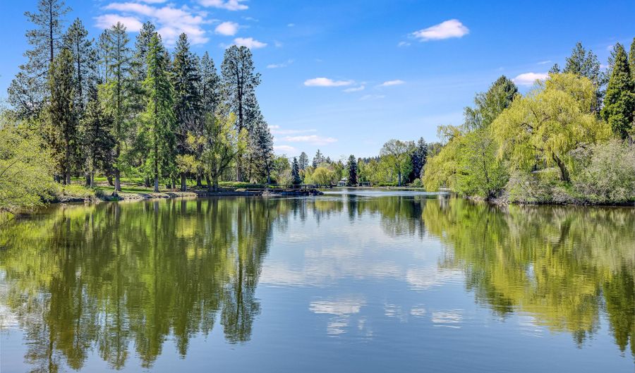 63233 Carly Ln, Bend, OR 97701 - 4 Beds, 3 Bath