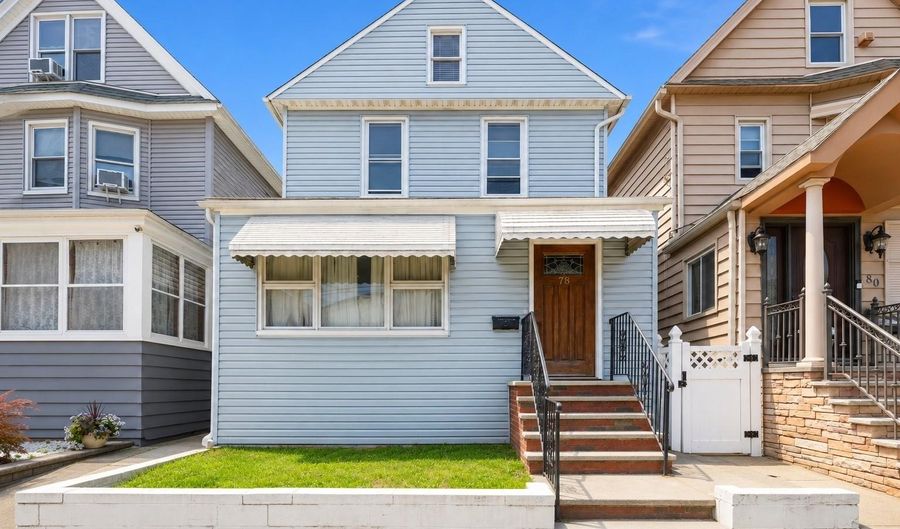 78 W 28TH St, Bayonne, NJ 07002 - 3 Beds, 1 Bath
