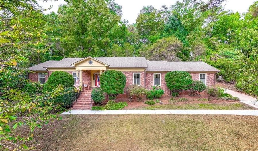 1067 Hess Dr, Avondale Estates, GA 30002 - 4 Beds, 4 Bath