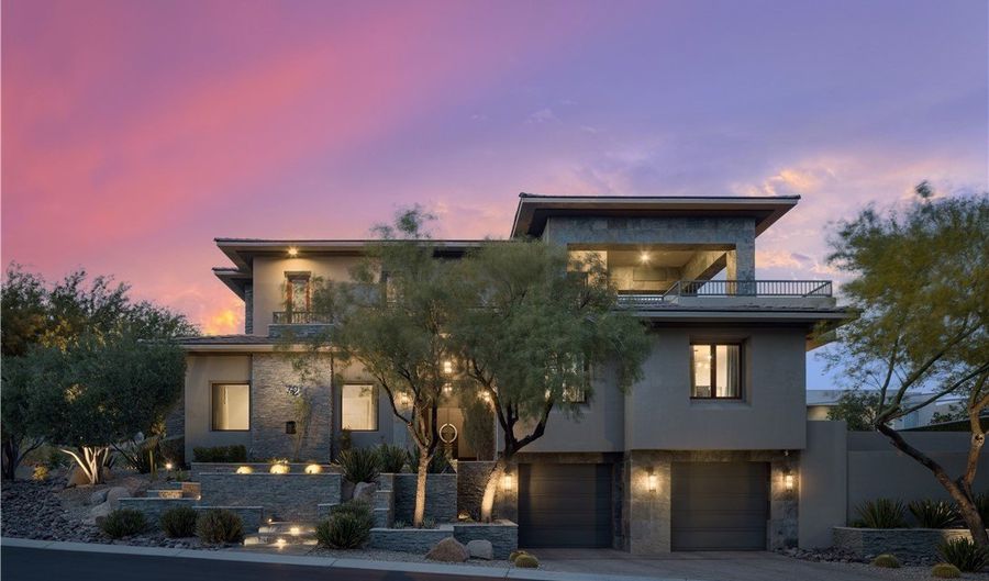 72 Wildwing Ct, Las Vegas, NV 89135 - 6 Beds, 6 Bath