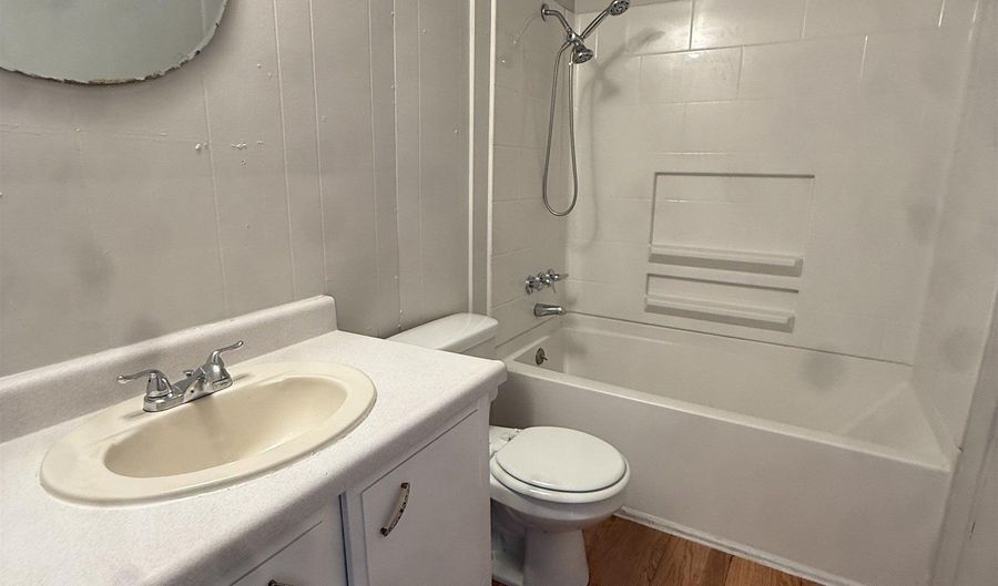 210 Circle INN, Chubbuck, ID 83202 - 2 Beds, 2 Bath