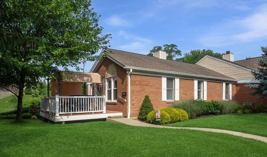 1303 Crotty Ct, Anderson Twp., OH 45255 - 2 Beds, 3 Bath