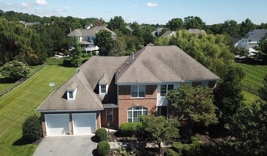 10709 BOSWELL Ln, Potomac, MD 20854 - 5 Beds, 5 Bath