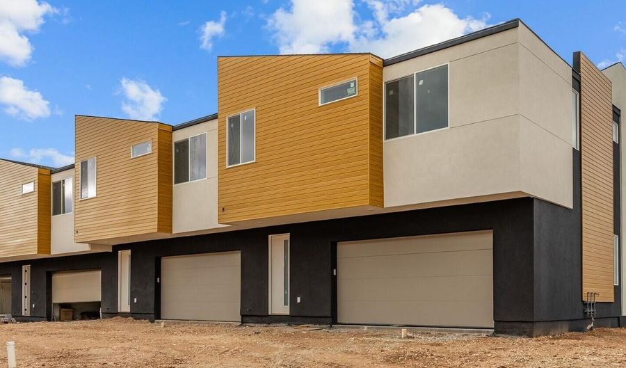 432 E Fiddlers Canyon Rd 113, Cedar City, UT 84721 - 3 Beds, 4 Bath