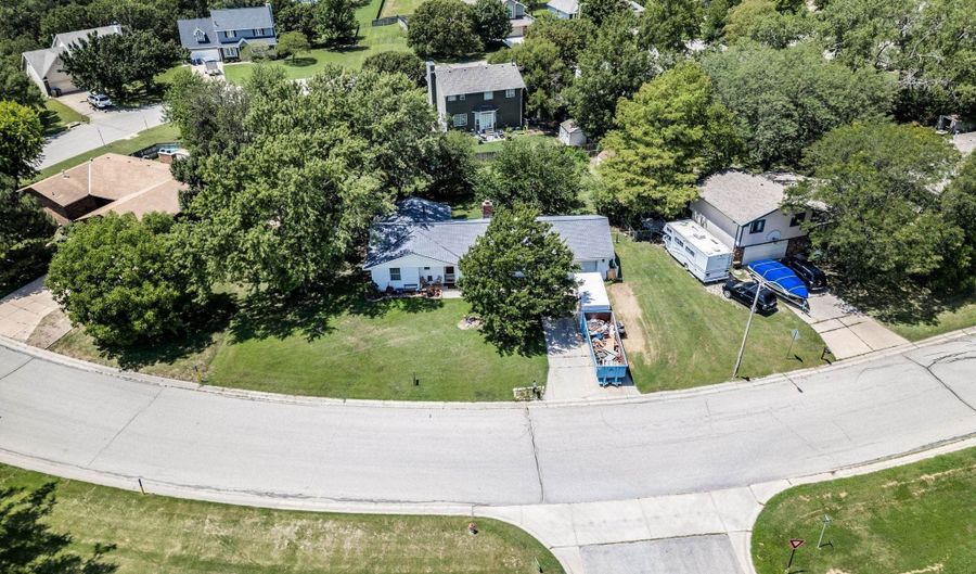 1917 Marc Ave, Andover, KS 67002 - 3 Beds, 2 Bath