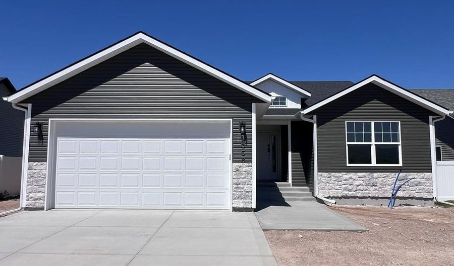 1068 Alpine Ave, Chubbuck, ID 83202 - 3 Beds, 2 Bath