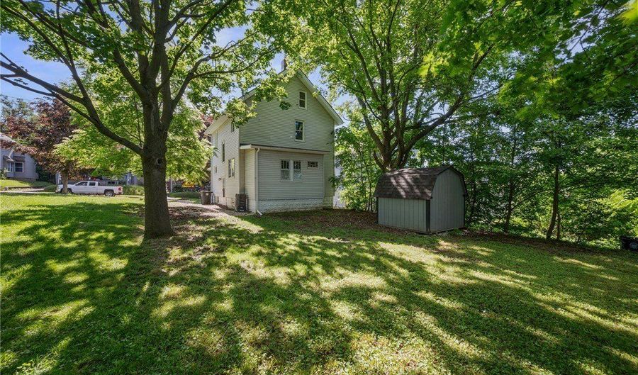 2164 11th St SW, Akron, OH 44314 - 4 Beds, 2 Bath