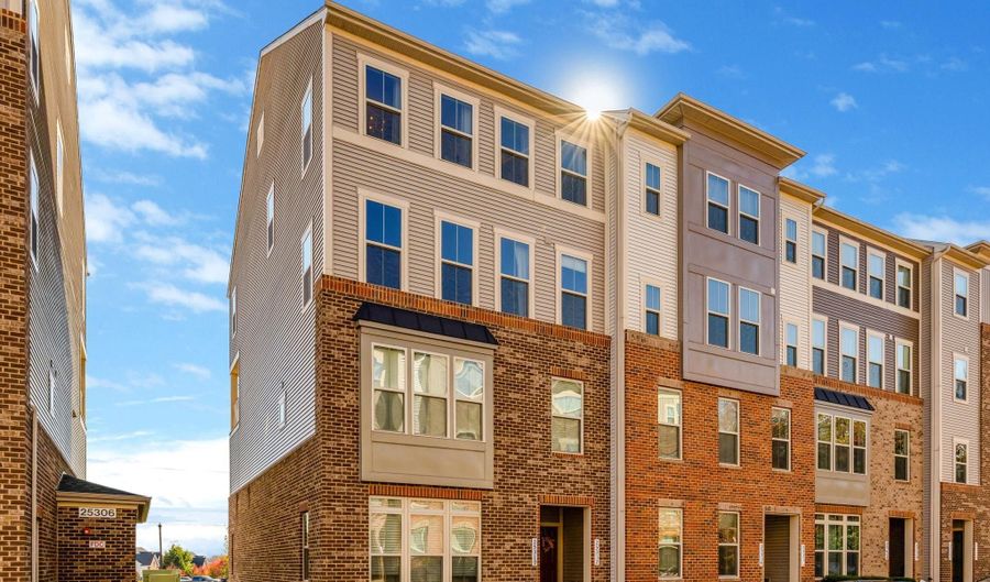 25312 TRUMPET VINE Ter, Aldie, VA 20105 - 3 Beds, 3 Bath