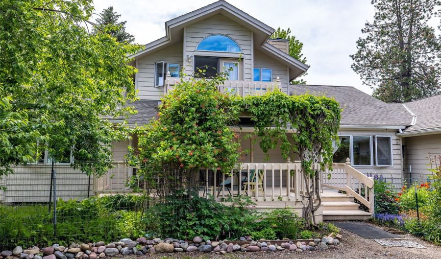 182 Crestview Dr, Bigfork, MT 59911 - 4 Beds, 3 Bath