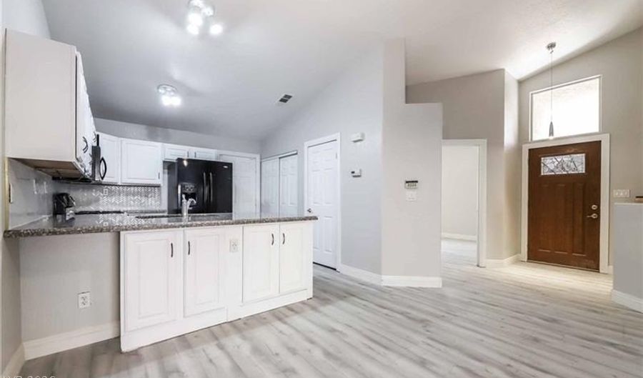 389 Rosado Spgs, Henderson, NV 89014 - 3 Beds, 2 Bath