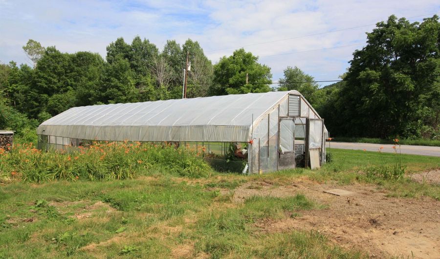 1075 High Pond Rd, Brandon, VT 05733 - 3 Beds, 2 Bath