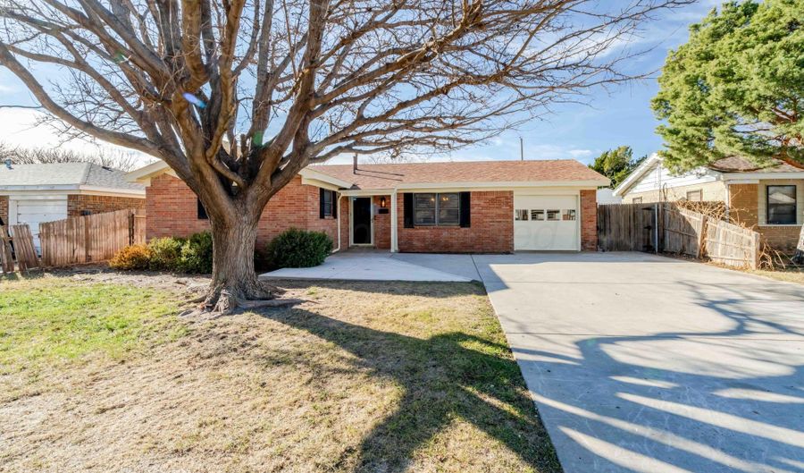 2918 HODGES St, Amarillo, TX 79103 - 3 Beds, 2 Bath