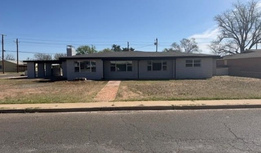 1010 NW 5th, Andrews, TX 79714 - 4 Beds, 2 Bath