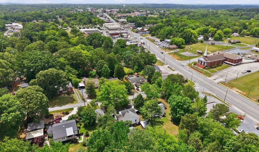 201 Sterling St, Asheboro, NC 27203 - 3 Beds, 2 Bath