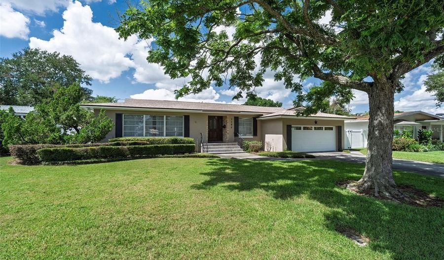 3206 ARDSLEY Dr, Orlando, FL 32804 - 4 Beds, 2 Bath