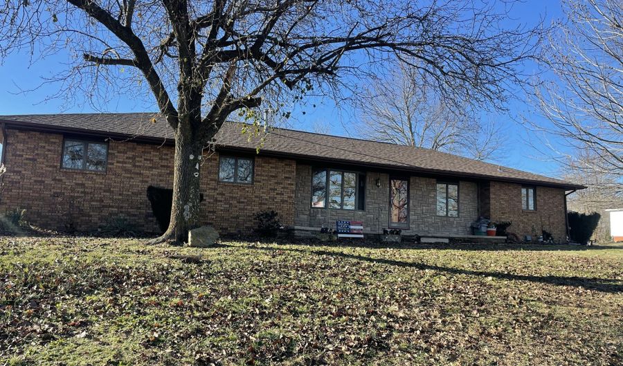 607 Kottmeier St, Ava, MO 65608 - 3 Beds, 2 Bath