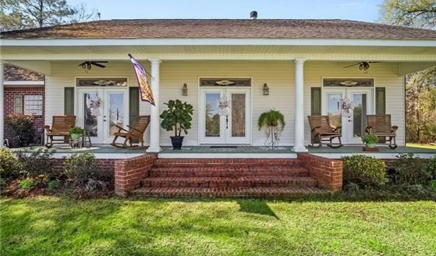 19503 PINEWOOD Rd, Bogalusa, LA 70427 - 3 Beds, 2 Bath