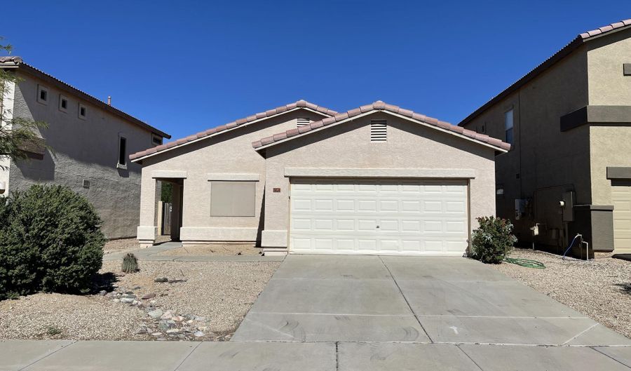 1426 E AVENIDA ISABELA, Casa Grande, AZ 85122 - 3 Beds, 2 Bath