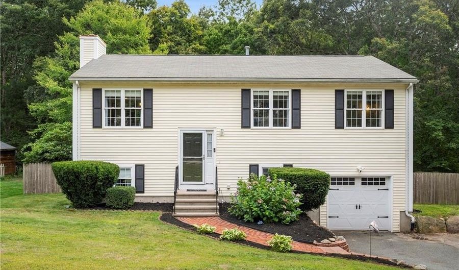 16 Walker Ln, Coventry, RI 02916 - 3 Beds, 2 Bath