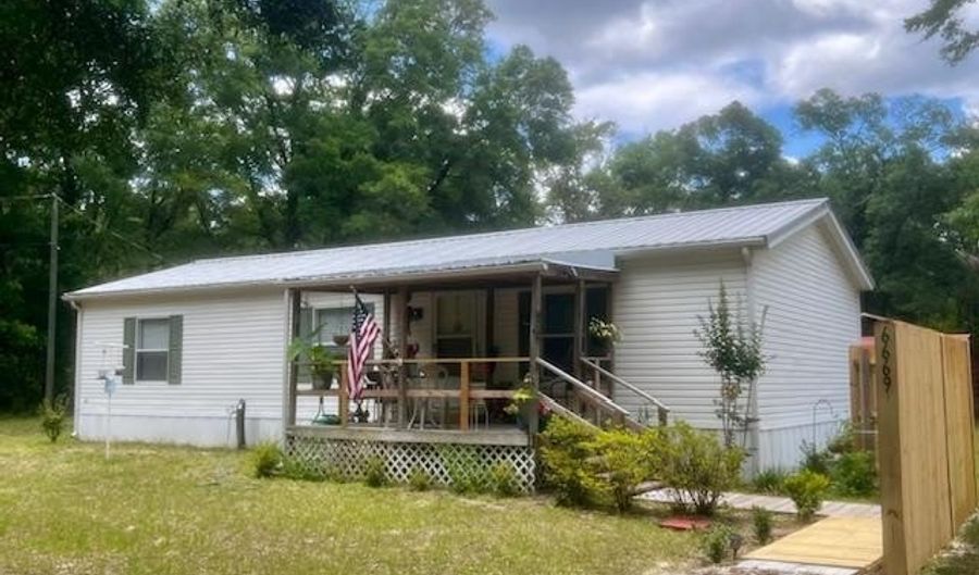 6669 36th Ln, Bell, FL 32619 - 3 Beds, 2 Bath