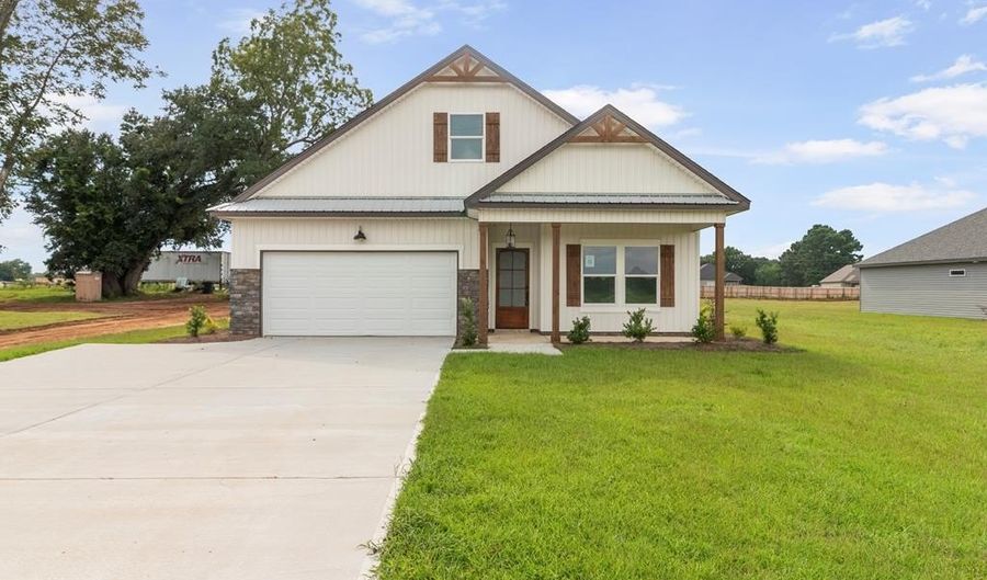 104 Woodham Rd, Ashford, AL 36312 - 4 Beds, 2 Bath