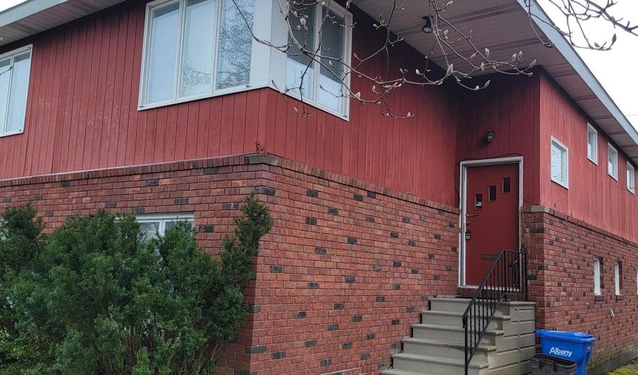 111 Terrace Ave, Albany, NY 12203 - 4 Beds, 2 Bath