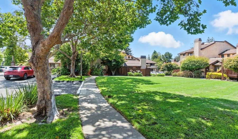 6247 Cabot Ct, Aptos, CA 95003 - 3 Beds, 3 Bath