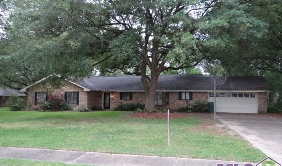 9768 SHAMROCK Ave, Denham Springs, LA 70726 - 3 Beds, 2 Bath