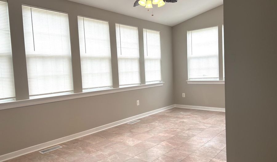 886 WINDROW Way, Magnolia, DE 19962 - 5 Beds, 5 Bath