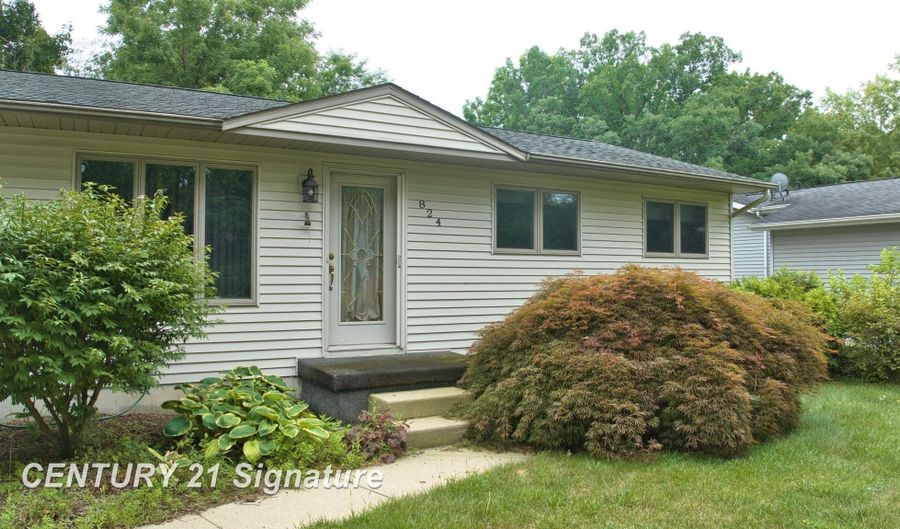 824 Gerald, Flushing, MI 48433 - 4 Beds, 2 Bath