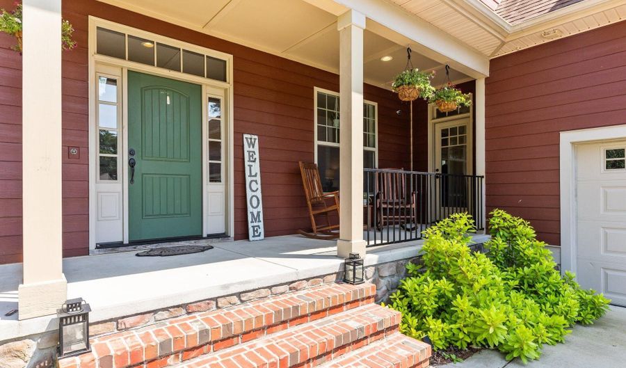 105 Bree Ct, Aberdeen, NC 28315 - 4 Beds, 4 Bath