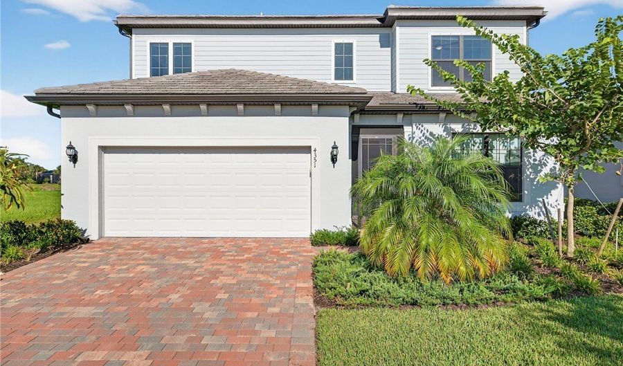 4351 Washington Pl, Ave Maria, FL 34142 - 5 Beds, 4 Bath