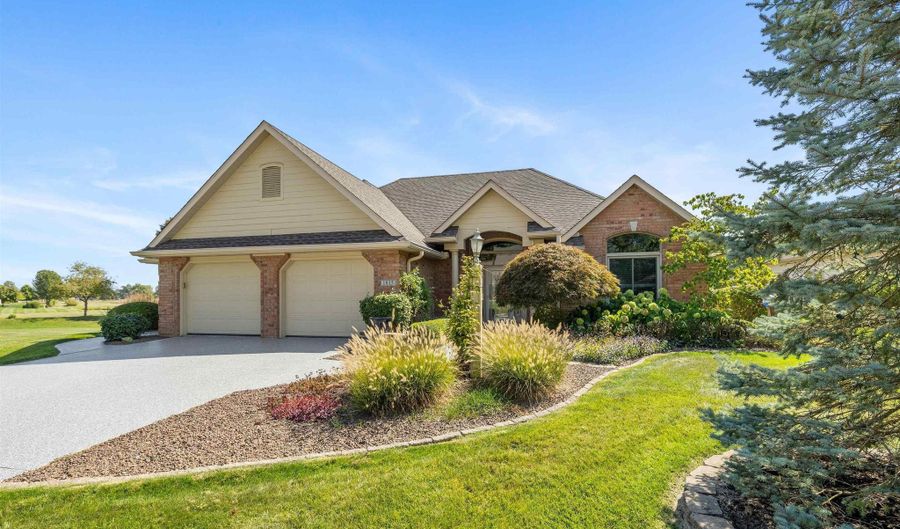 1815 Bent Tree Ct. Ct, Auburn, IN 46706 - 3 Beds, 4 Bath