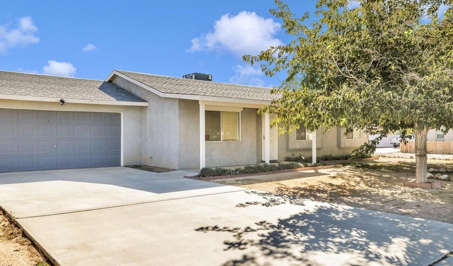 20925 Georgetown St, California City, CA 93505 - 3 Beds, 2 Bath
