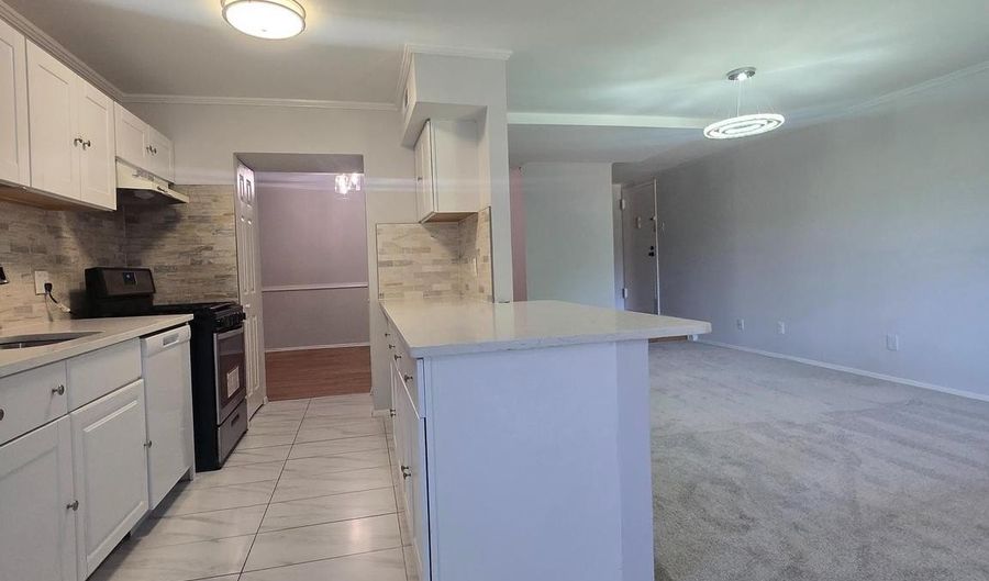 11210 CHERRY HILL Rd 116, Beltsville, MD 20705 - 3 Beds, 2 Bath