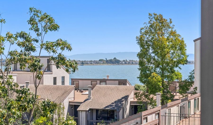 2101 Shoreline Dr 425, Alameda, CA 94501 - 2 Beds, 1 Bath