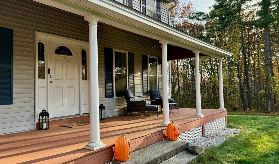 45 Peach Tree Rd, Auburn, NH 03032 - 3 Beds, 3 Bath