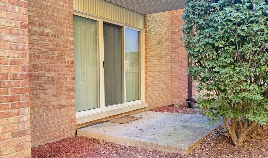 1253 Island Dr 102, Ann Arbor, MI 48105 - 2 Beds, 1 Bath
