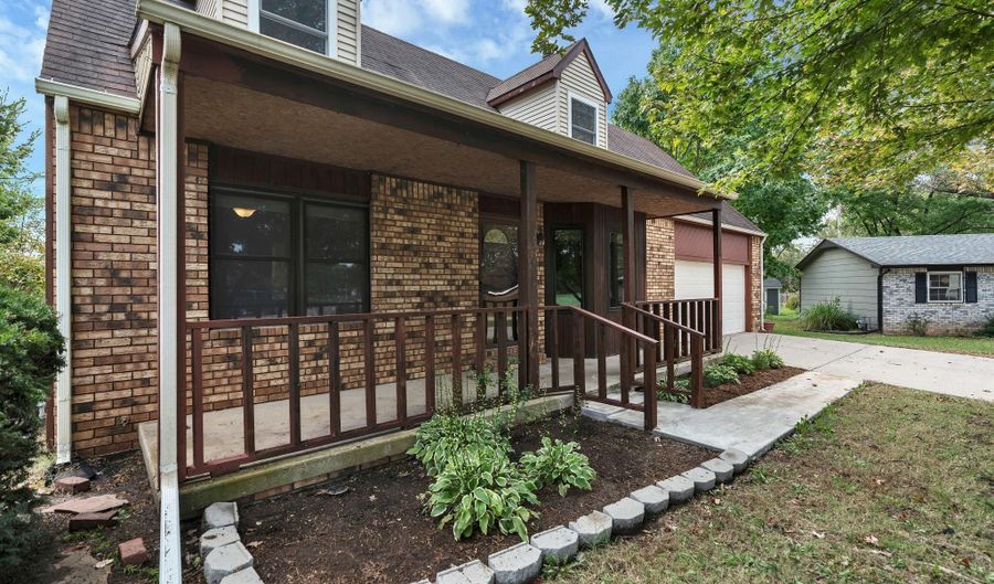 3305 Colonial Ct, Augusta, KS 67010 - 3 Beds, 2 Bath