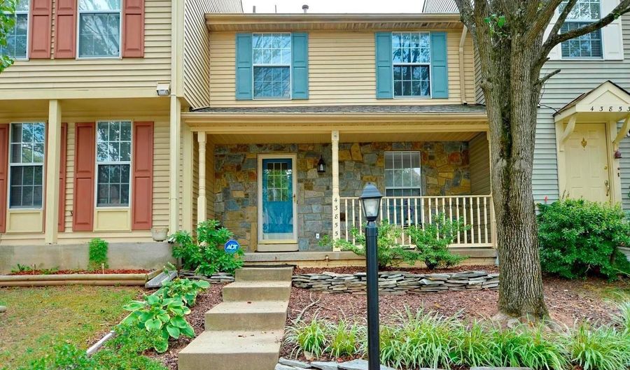 43855 CHLOE Ter, Ashburn, VA 20147 - 3 Beds, 4 Bath