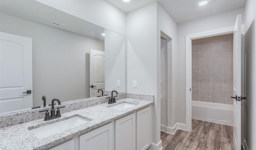 2100 Brentwood Dr, Anna, TX 75409 - 5 Beds, 3 Bath