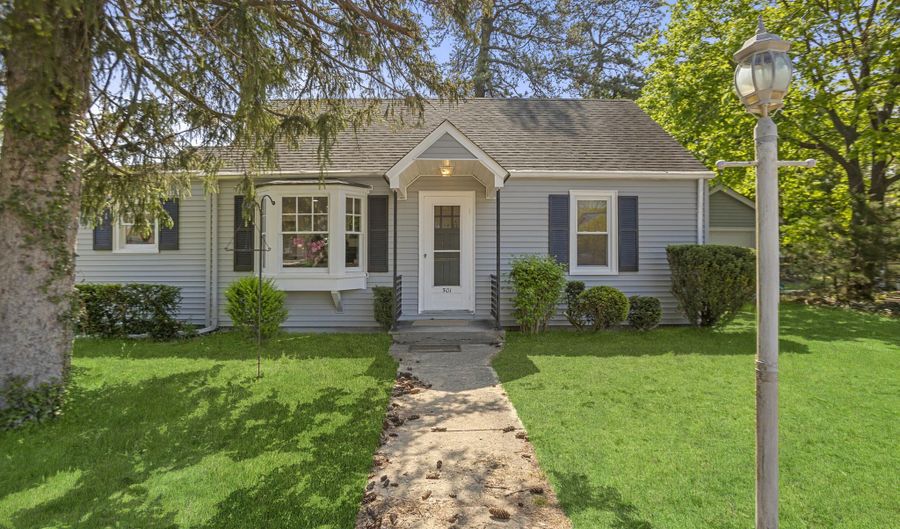 501 Spar Ave, Beachwood, NJ 08722 - 2 Beds, 1 Bath